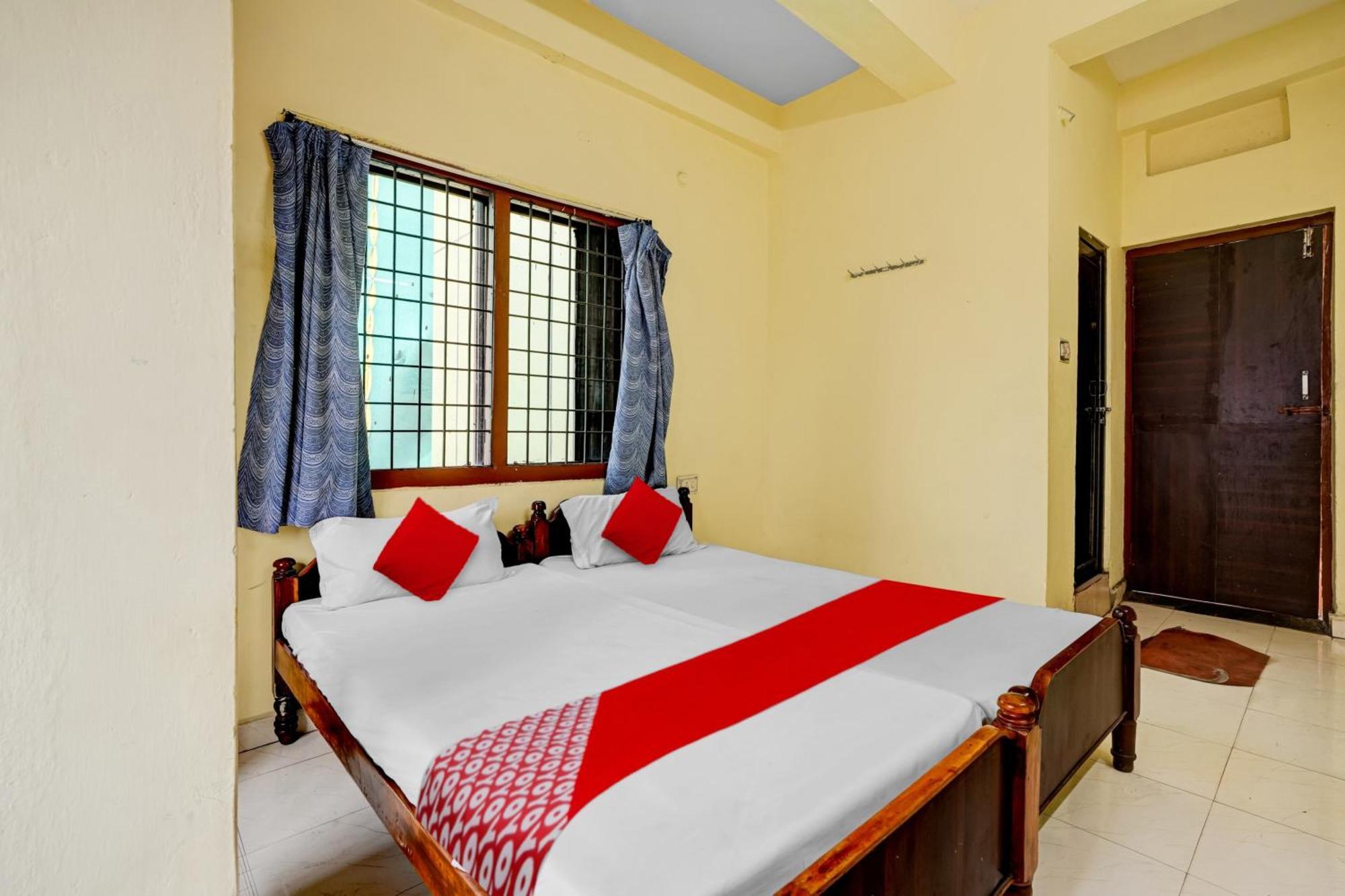Oyo Royal Visakha Beach Guest House Visakhapatnam Extérieur photo